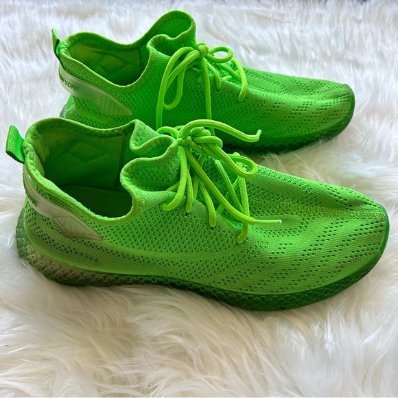LIME GREEN PONY SNEAKER - Picture 3 of 5